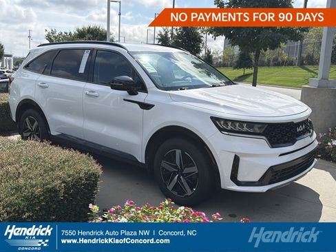Certified 2022 Kia Sorento S FWD image 1