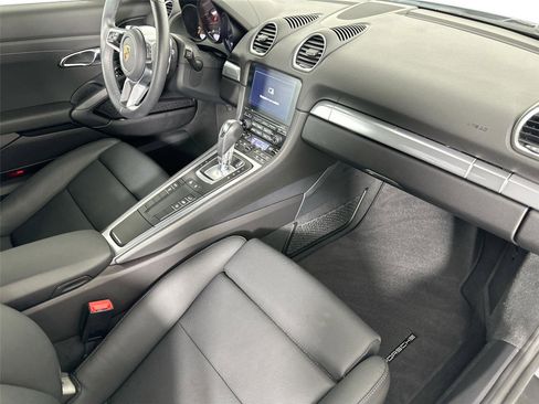 Used 2024 Porsche 718 Cayman RWD image 25