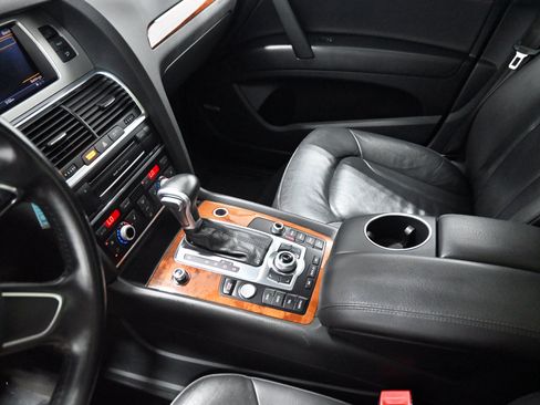 Used 2015 Audi Q7 TDI Premium Plus w/ Premium Plus Package AWD/4WD image 19