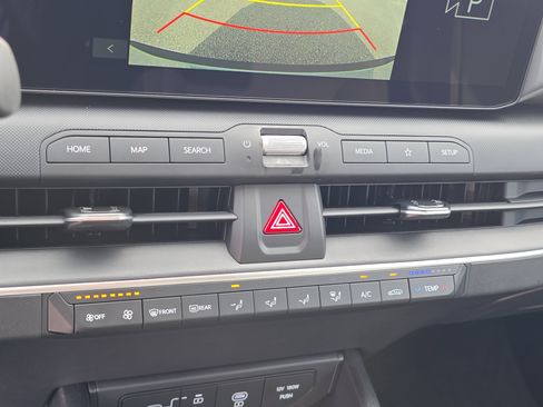 New 2025 Kia K4 LXS image 26