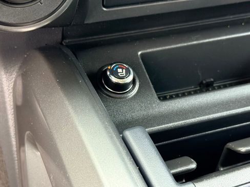 Used 2019 Nissan Titan Platinum Reserve w/ Platinum Utility Package image 8