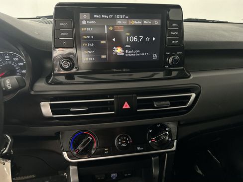 Used 2022 Kia Seltos LX AWD/4WD image 21
