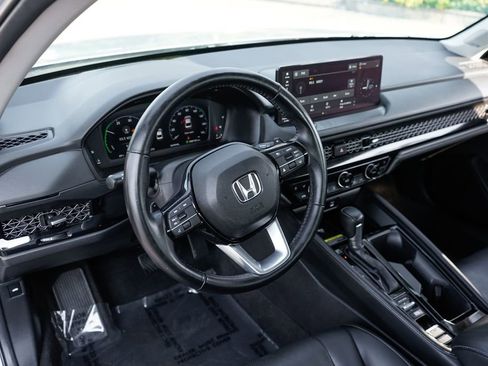 Used 2024 Honda Accord Touring image 19