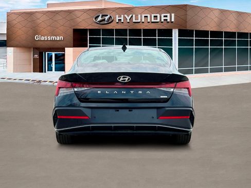 New 2025 Hyundai Elantra Limited image 6