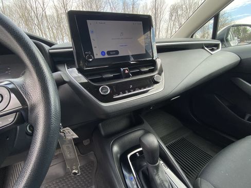 Used 2024 Toyota Corolla LE image 19