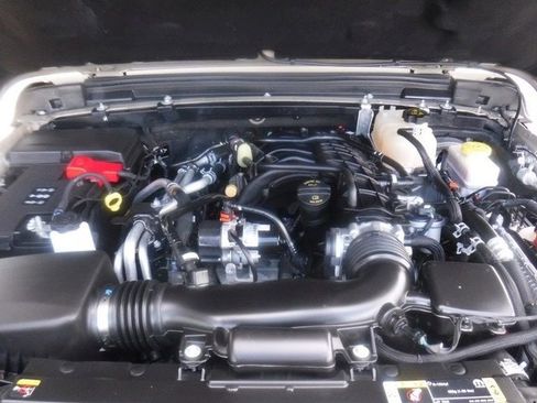 Certified 2022 Jeep Wrangler Unlimited Rubicon w/ LED Lighting Group image 8