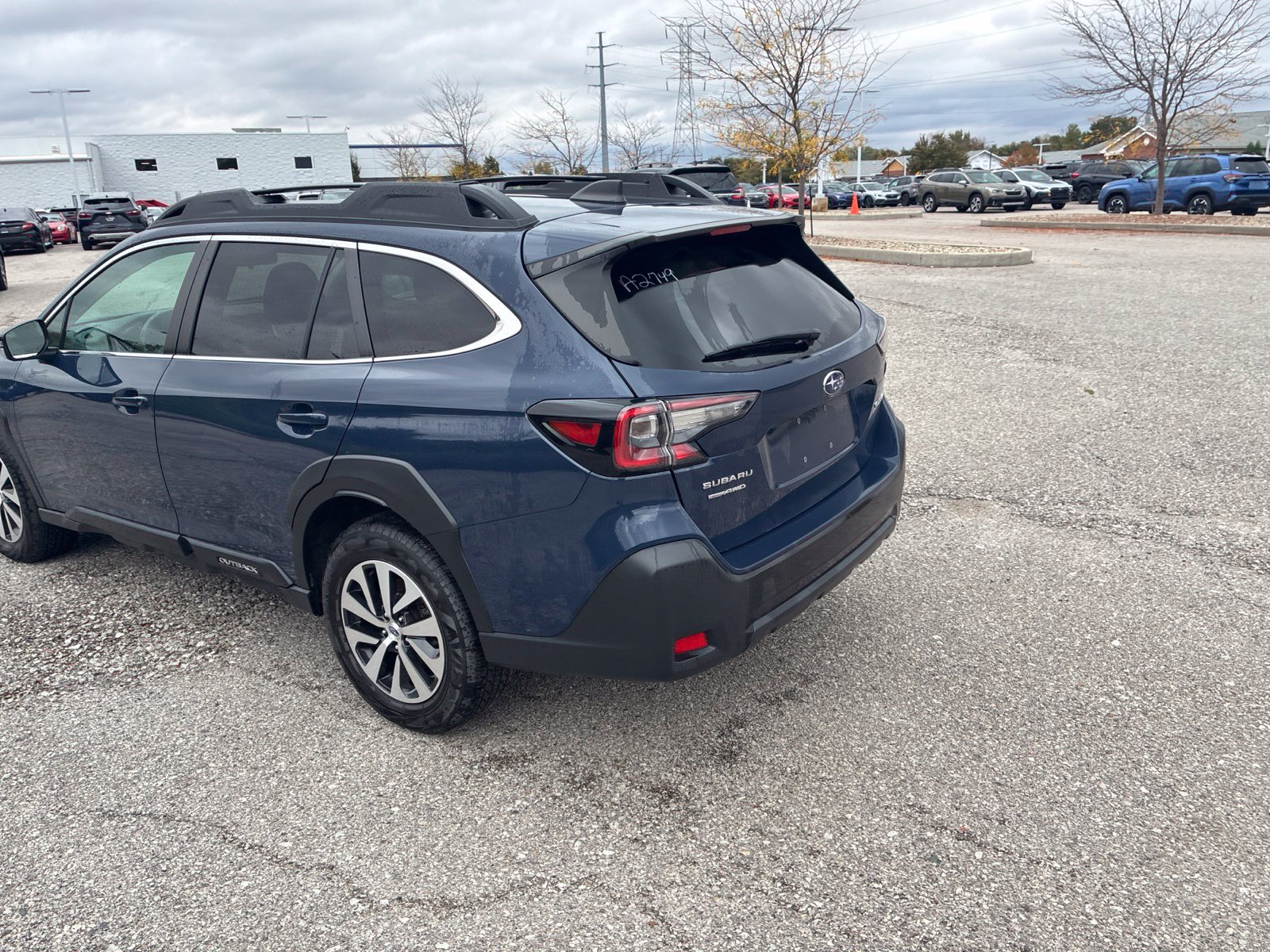 Certified 2025 Subaru Outback Premium AWD/4WD image 30