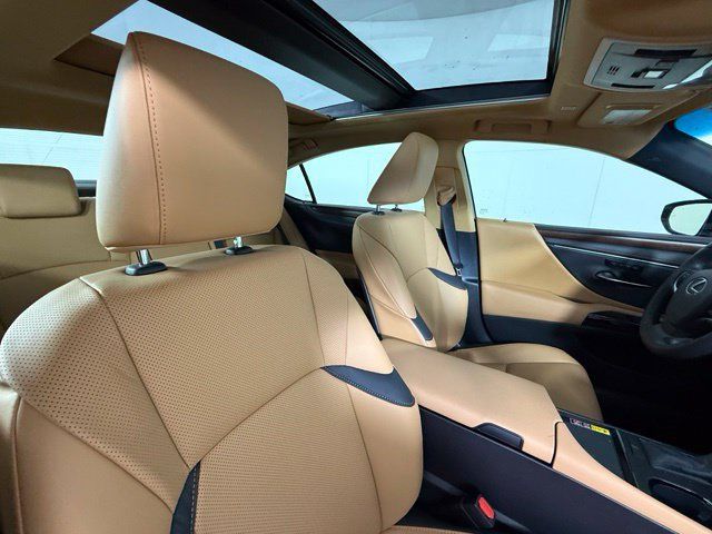 Used 2025 Lexus ES 350 w/ Premium Package FWD image 29