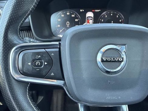 Used 2021 Volvo XC40 T5 R-Design w/ Protection Package Premier AWD/4WD image 15