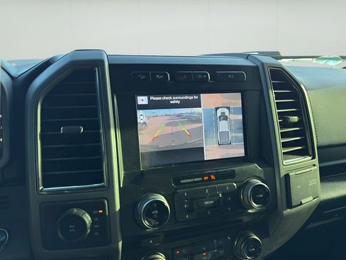 Used 2017 Ford F150 Raptor w/ Equipment Group 802A Luxury image 15