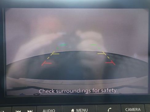 Used 2023 Nissan Rogue SV image 17