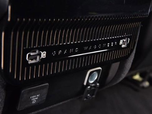 Used 2023 Jeep Grand Wagoneer Series II image 29