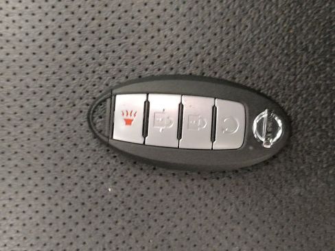 Used 2020 Nissan Rogue Sport SL w/ Premium Package FWD image 32