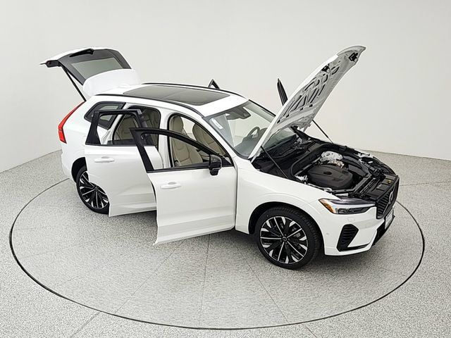 New 2026 Volvo XC60 T8 Ultra w/ Protection Package Premier AWD/4WD image 39