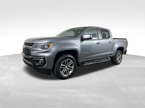 Used 2022 Chevrolet Colorado LT w/ LT Convenience Package image 2