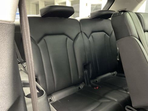 Used 2019 Audi Q7 3.0T Premium Plus image 17