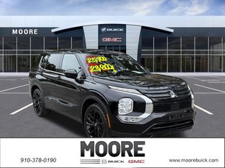 Used 2023 Mitsubishi Outlander SE Black Edition video 1