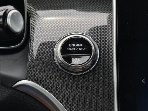 Certified 2025 Mercedes-Benz GLC 43 AMG 4MATIC image 35