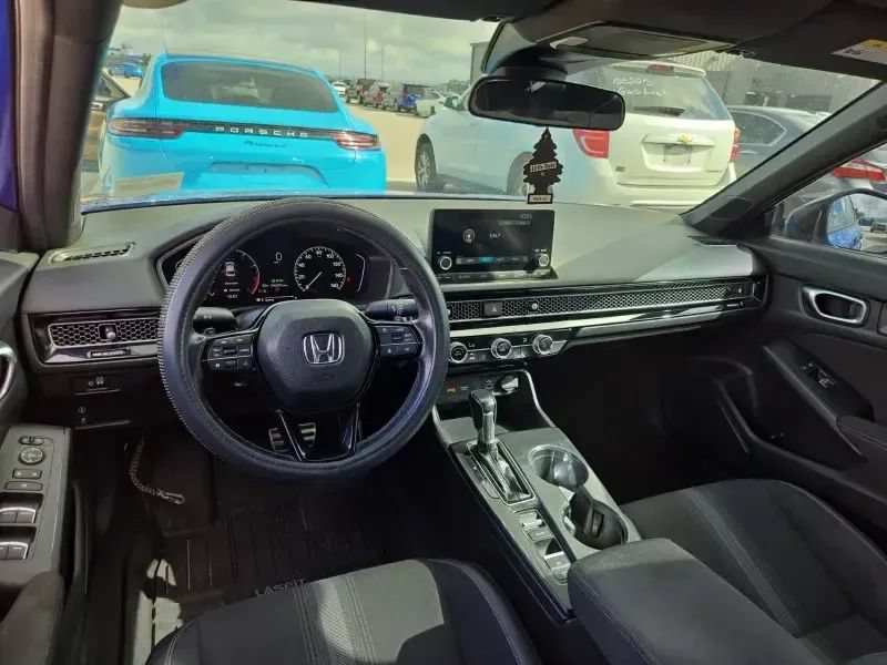 Used 2023 Honda Civic Sport image 9
