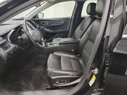 Used 2017 Chevrolet Impala LT image 12