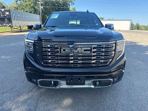 Used 2025 GMC Sierra 1500 Denali Ultimate AWD/4WD image 8