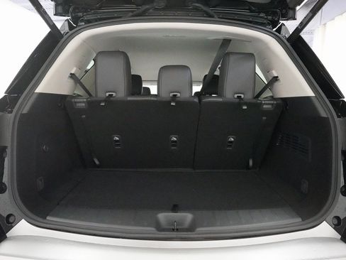 Certified 2025 Nissan Pathfinder SL image 10