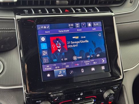 New 2025 Jeep Grand Cherokee L Laredo image 20