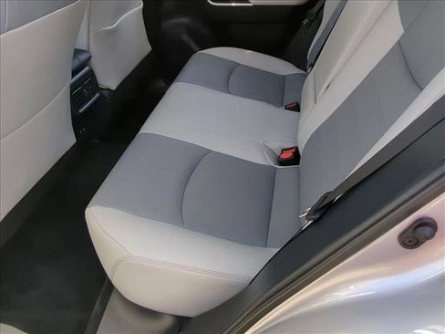 Used 2020 Toyota RAV4 Limited image 19