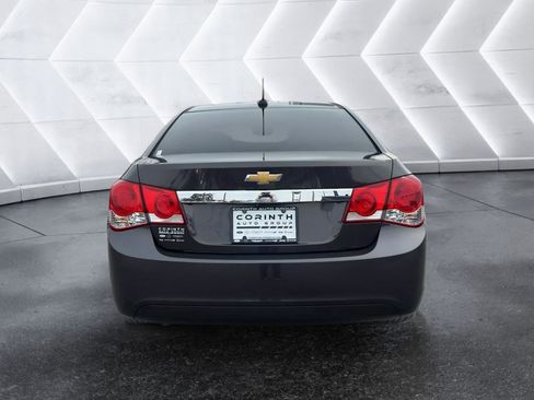 Used 2015 Chevrolet Cruze LT w/ Technology Package image 6
