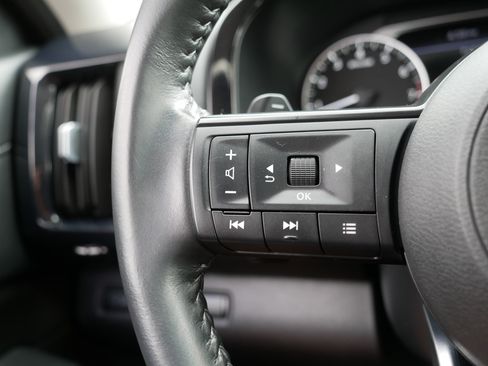 Certified 2024 Nissan Pathfinder SV AWD/4WD image 28
