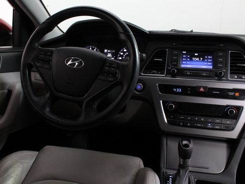 Used 2015 Hyundai Sonata Sport w/ Option Group 03 image 10