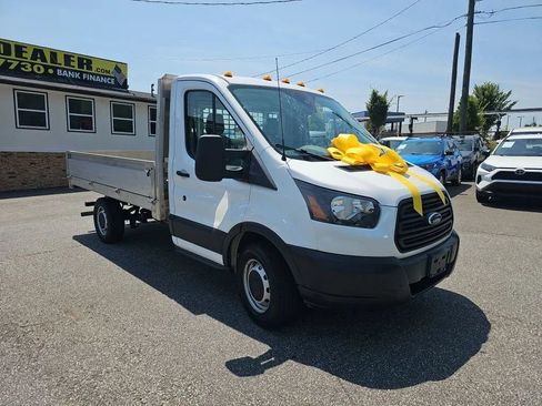 Used 2018 Ford Transit 250 138 RWD image 7