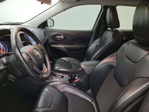 Used 2020 Jeep Cherokee Latitude Plus FWD image 17