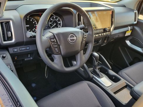 New 2026 Nissan Frontier SV w/ SV Convenience Package image 4