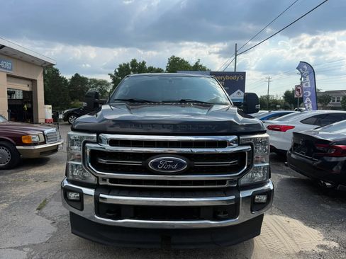 Used 2020 Ford F250 Lariat w/ Lariat Value Package AWD/4WD image 9