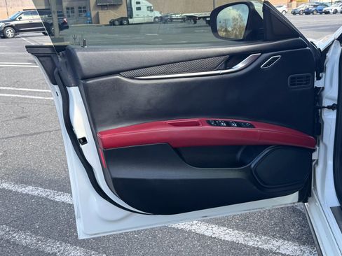 Used 2017 Maserati Ghibli S Q4 image 7