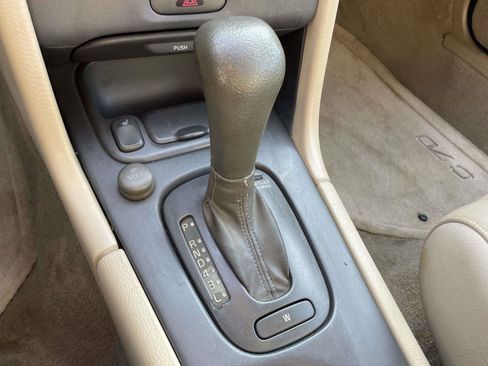 Used 2002 Volvo C70 LT FWD image 29