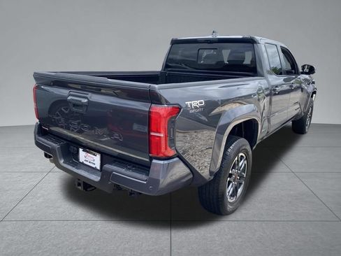 Used 2024 Toyota Tacoma TRD Sport w/ TRD Sport Premium Package AWD/4WD image 15