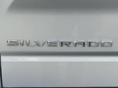 Used 2020 Chevrolet Silverado 1500 LT Trail Boss AWD/4WD image 35