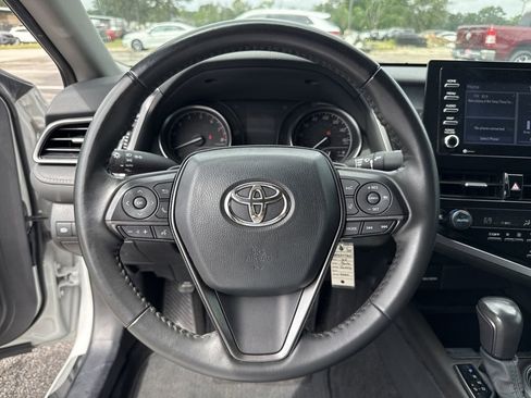 Used 2024 Toyota Camry SE FWD image 14