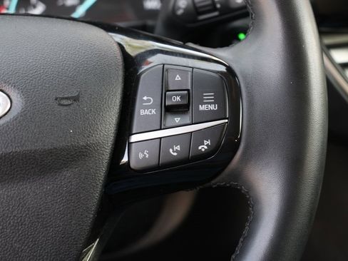 Used 2022 Ford Escape SE w/ SE Sport Appearance Package image 23