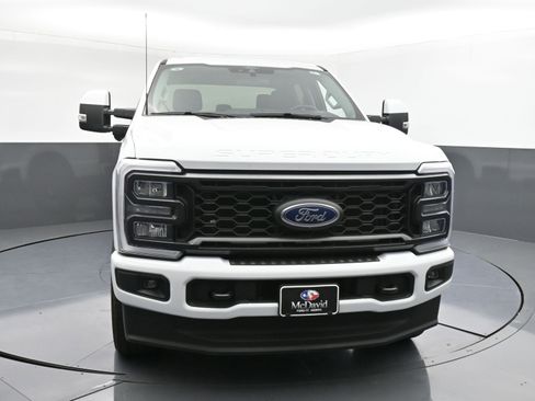Used 2024 Ford F250 XL w/ STX Appearance Package image 2