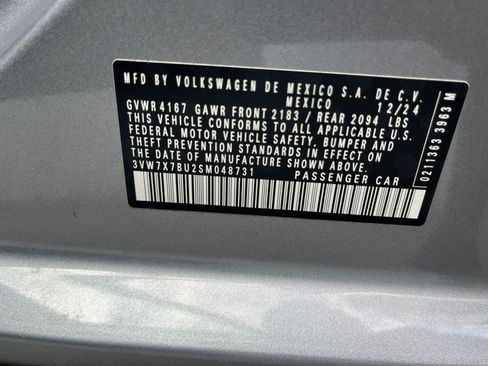 Used 2025 Volkswagen Jetta SE image 29