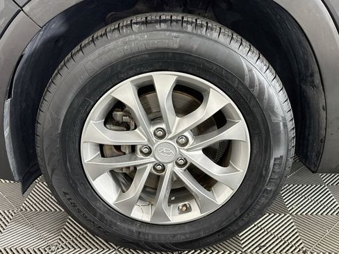 Used 2019 Hyundai Santa Fe SE AWD/4WD image 35