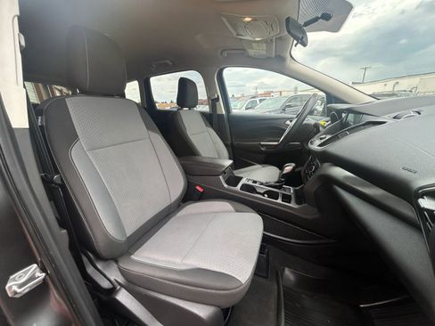 Used 2018 Ford Escape SE w/ SE Sync 3 Package image 40
