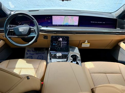 New 2025 Cadillac Escalade IQ Sport 2 AWD/4WD image 32