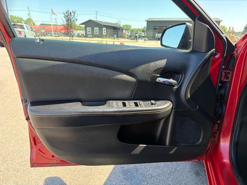 Used 2013 Dodge Avenger SE FWD image 8