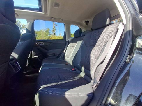 Used 2020 Subaru Forester Premium image 20