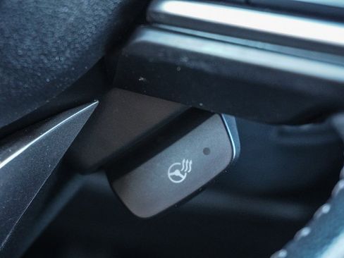 Used 2022 Subaru Ascent Limited w/ Technology Package image 32