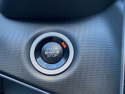 New 2025 Jeep Grand Cherokee Altitude image 22